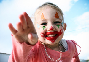 Kids Parties, Balloon Twisting, Magician Gold Coast - The Magic Castle Gold Coast