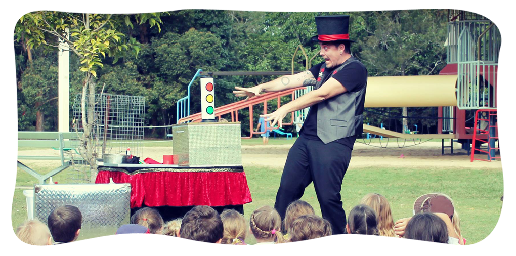 Kids Parties,Magicians,Balloon Twisting,Superheroes by the Magic Castle Gold Coast
